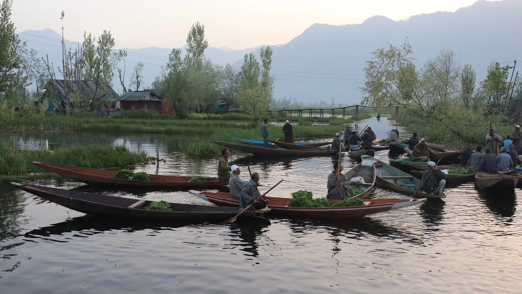 Kashmir Travel Guide